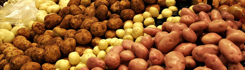 Various_types_of_potatoes_for_sale