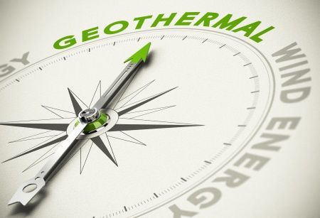 Compass with needle pointing the text GEOTHERMAL