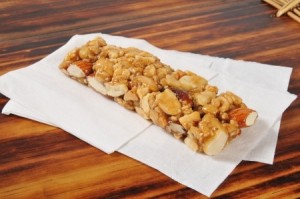 a healthy fruit and nut protien bar