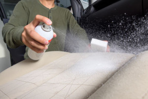 53285505 - the man cleaning the car seat